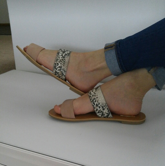 LAST size 7! Blush/snake double band strappy slide - Picture 6 of 8